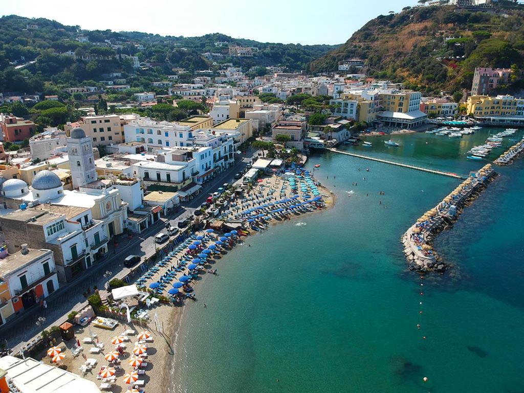 B&B Celestina Ischia Lacco Ameno (Isola d'Ischia) Exterior foto